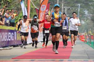 BIB: 43339
                            <button type="button" onclick="openModal(8220091)" class="btn btn-primary btn-sm float-right btn-popup" data-toggle="modal" data-target=".modal-high-quality">
                        <i class="fas fa-shopping-cart"></i> Add to Cart
                    </button>
                                            <button type="button" onclick="isThisMe(8220091, true)" class="btn btn-success btn-sm float-right btn-popup btn-isme hidden" data-toggle="tooltip" data-placement="bottom" title="นี่คือรูปของคุณใช่ไหม คลิกที่นี่เพื่อเอาเข้าอัลบั้ม">
                        <i class="fas fa-plus"></i> Add to album
                    </button>
                    <button type="button" onclick="isThisMe(8220091, false)" class="btn btn-warning btn-sm float-right btn-popup btn-isnotme hidden">
                        <i class="fas fa-ban"></i> Remove from album
                    </button>